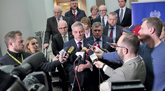 Przerwa w rozmowach w sprawie przewozów drogowych